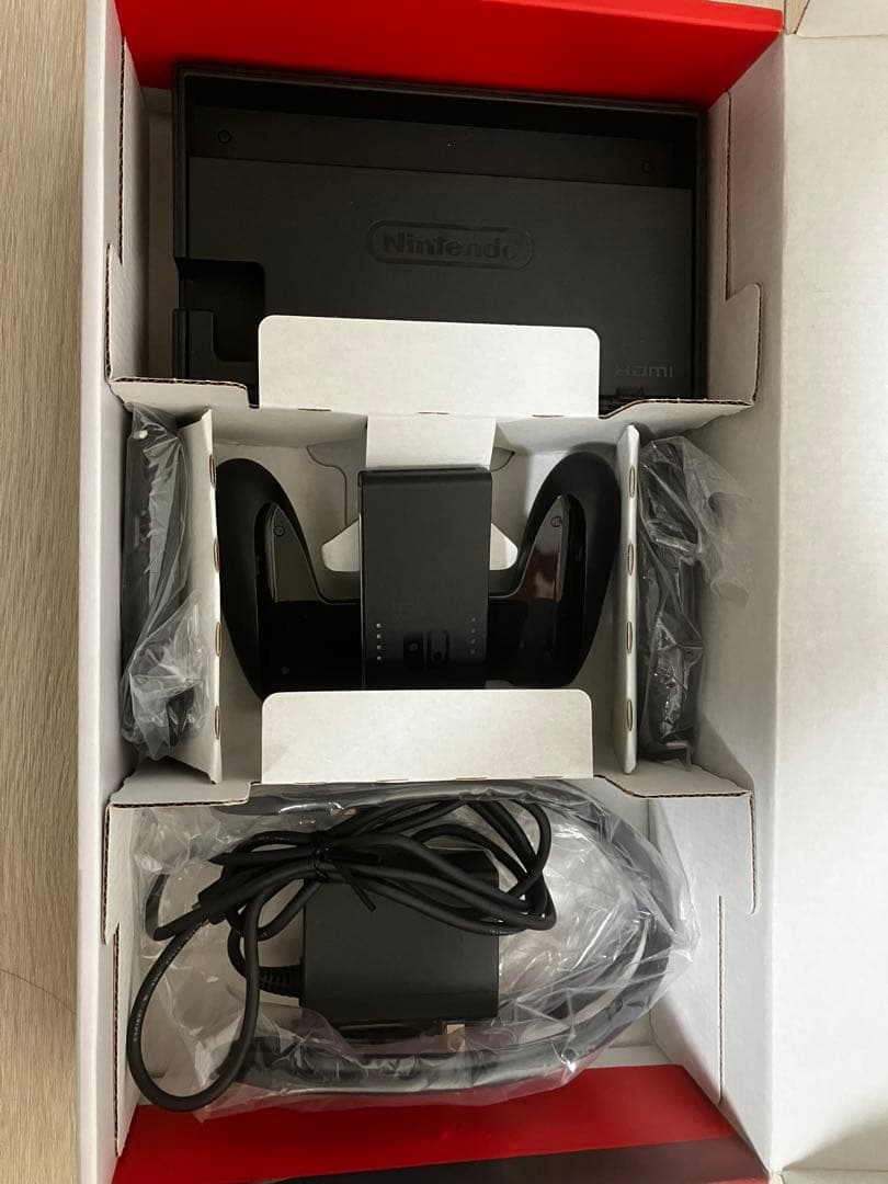 Nintendo Switch 本体 + Joy-Con + ACアダプター