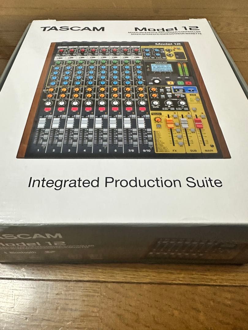 TASCAM Model 12 マルチトラックレコーダー