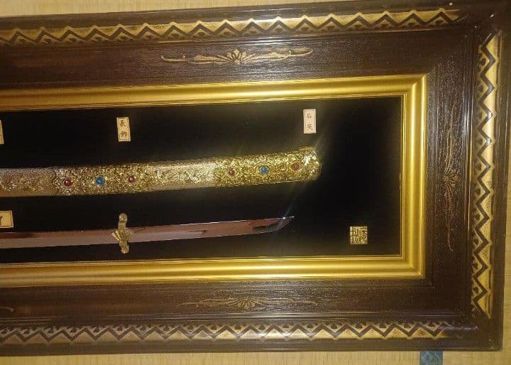 国宝 梨地螺鈿金装餝剣 レプリカ