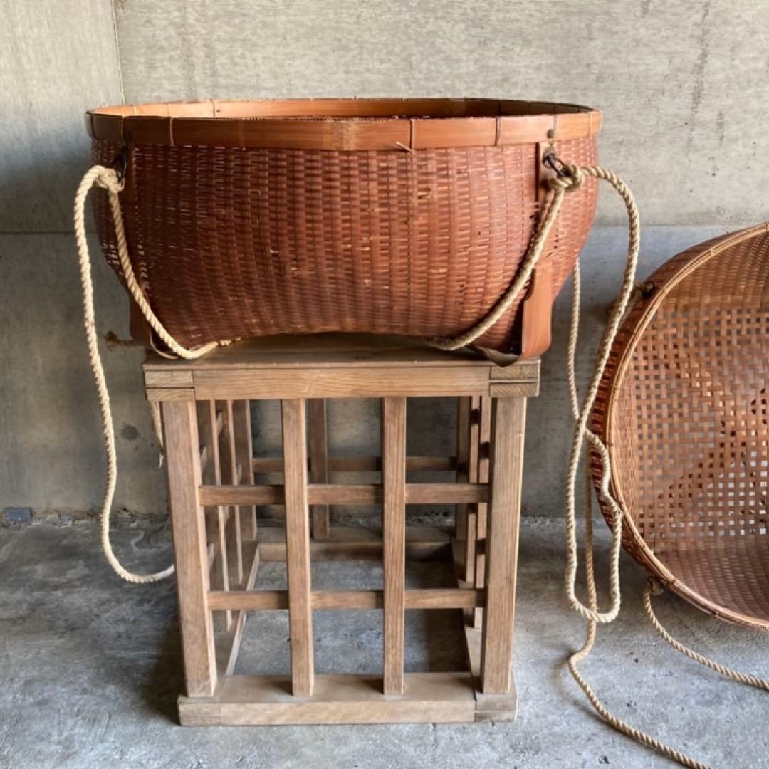 古い大きな竹籠 かご バスケット 大型 竹細工 鉄金具 2点 古道具 レトロ