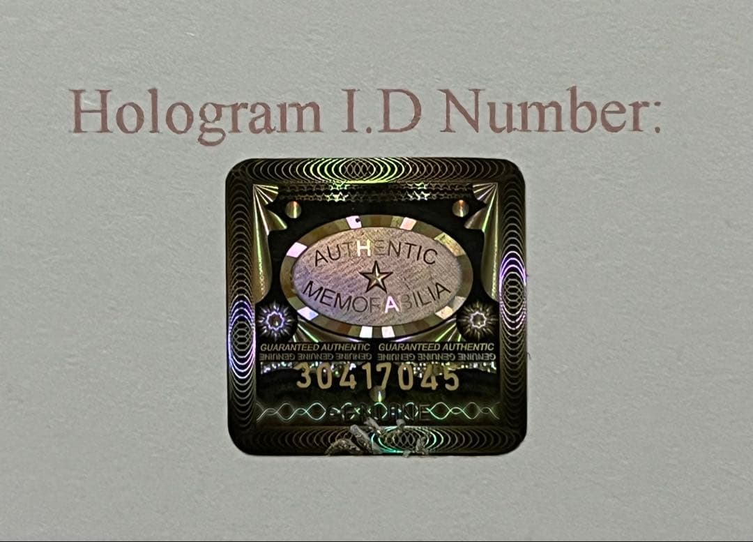 石川佳純 直筆サイン付き写真（証明書付き A4版） & サインボール付1セット②