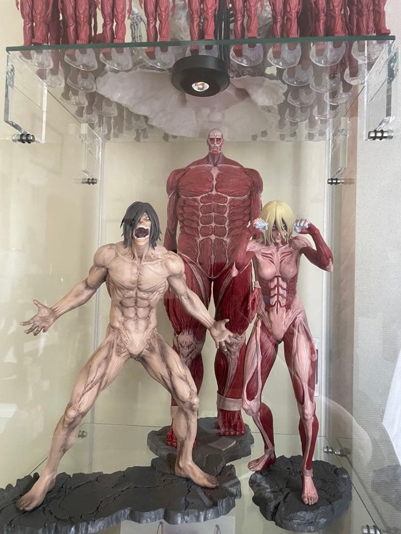 進撃の巨人〜壁の外の世界〜A賞女型の巨人 1番くじ