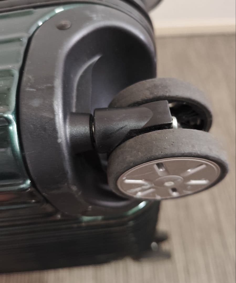 ★RIMOWA SALSA ダークグリーン 約６０リットル（チェコ製）