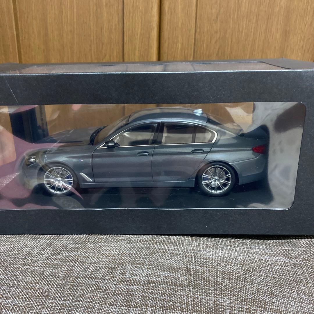  5シリーズ　1/18ミニカー