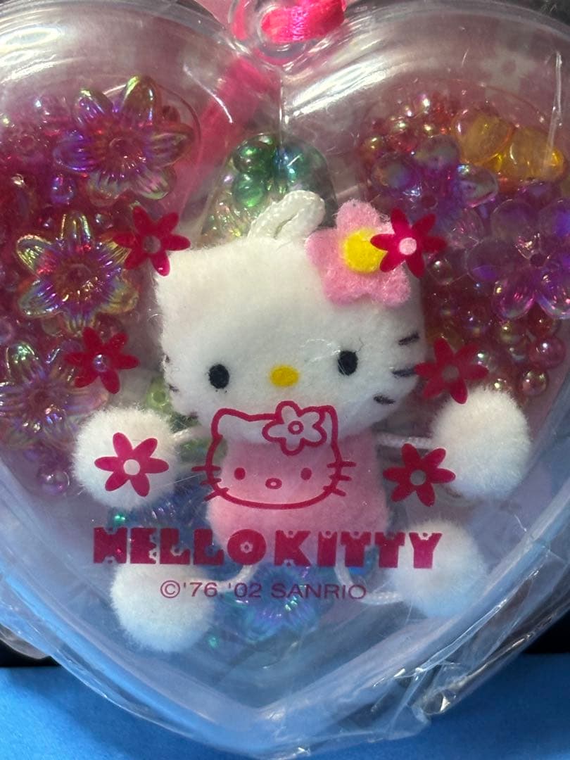 サンリオ　キティ　マスコット付きビーズセット　2002 レトロ 希少