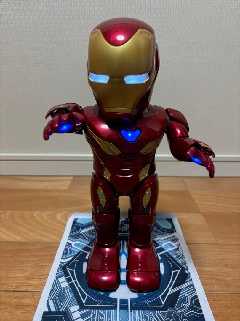 トイザらス限定 IRON MAN MK50 ROBOT MARVE アイアンマン