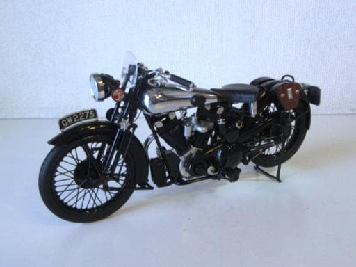 タケさん専用 MINICHAMPS 1/12 ブラフ シューペリア SS100