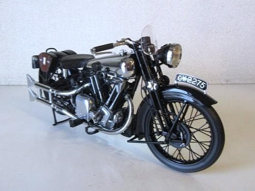 タケさん専用 MINICHAMPS 1/12 ブラフ シューペリア SS100