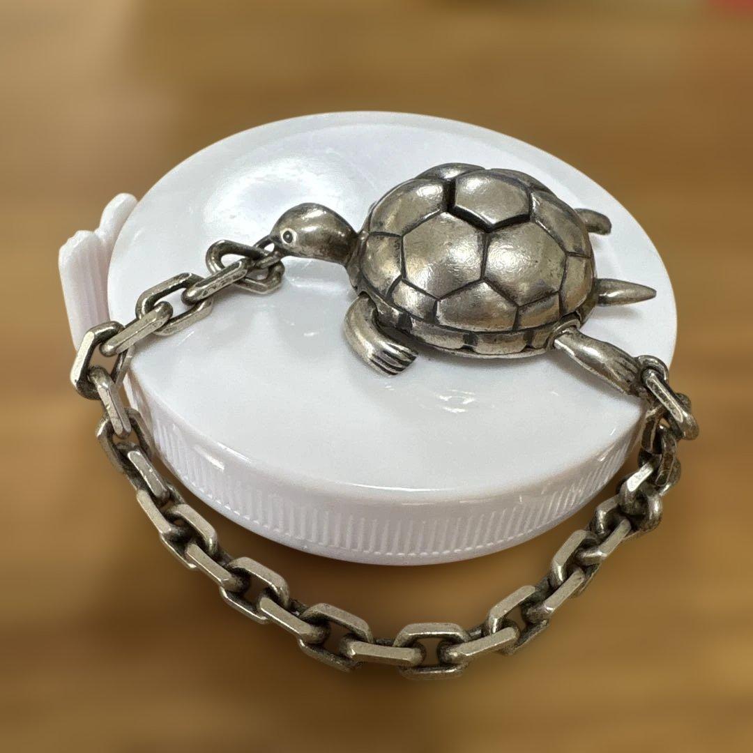 HERMES シルバー製亀のキーホルダー