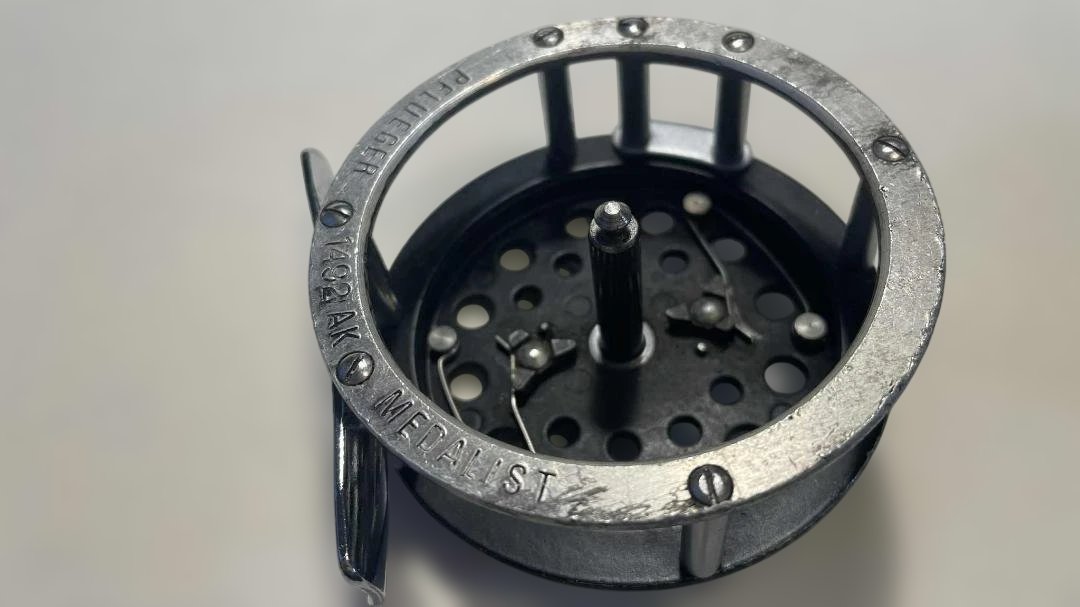 Pflueger MEDALIST　メダリスト 1492AK 替えスプール付