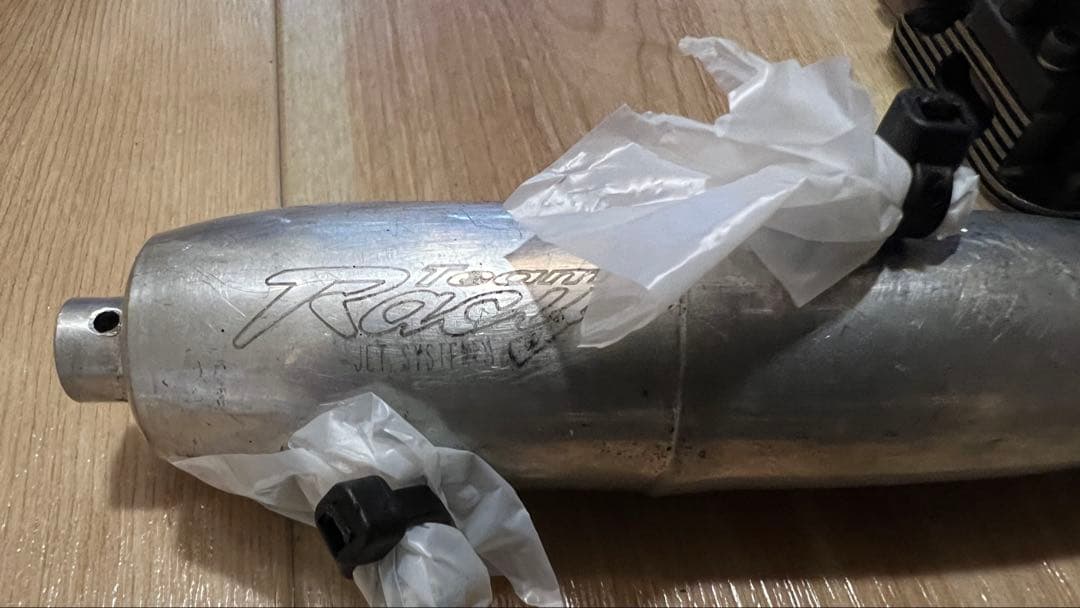 たしろひろかず様限定OS MAX 12TZエンジン、マフラー付き