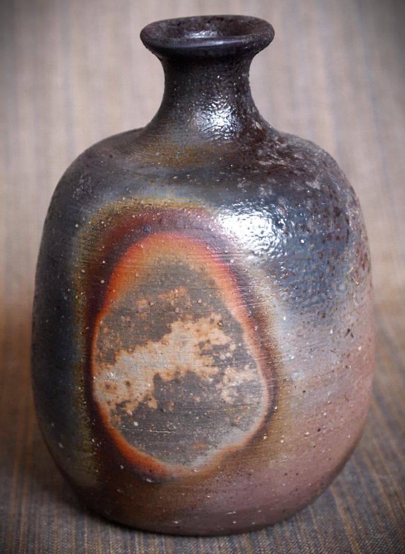 人気作家★川端文男【師：金重利右衛門】★備前《窯変》徳利★共箱