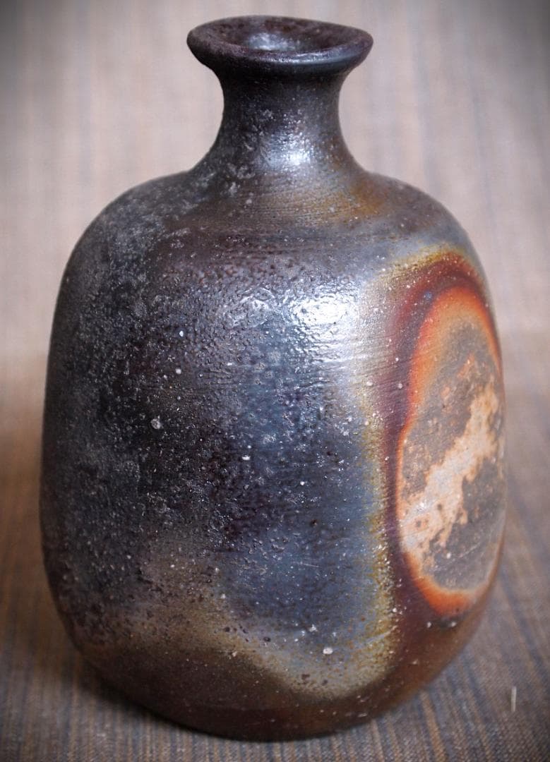 人気作家★川端文男【師：金重利右衛門】★備前《窯変》徳利★共箱