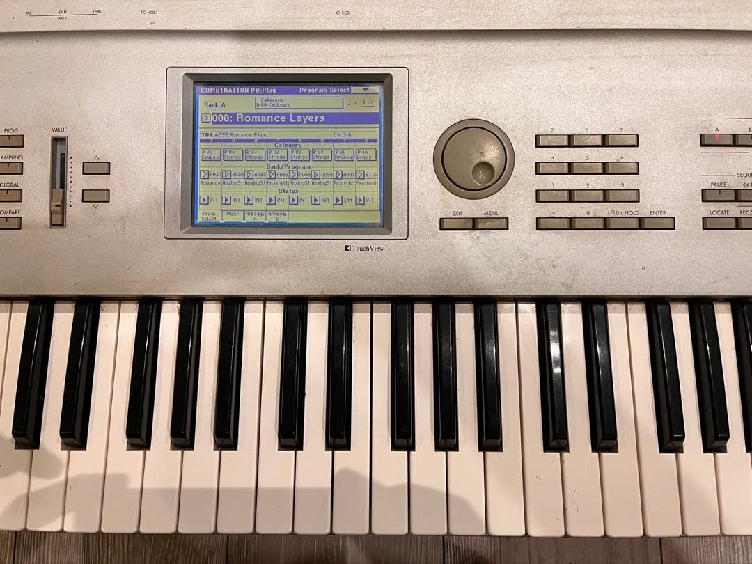 KORG TRITON 61鍵 初代モデル