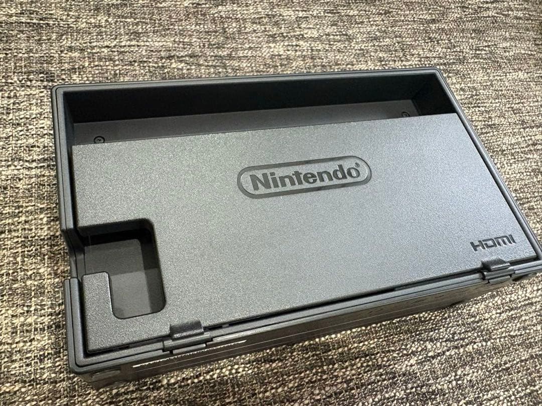 Nintendo Switch 本体、スマブラ、マリオカート8 ソフトセット