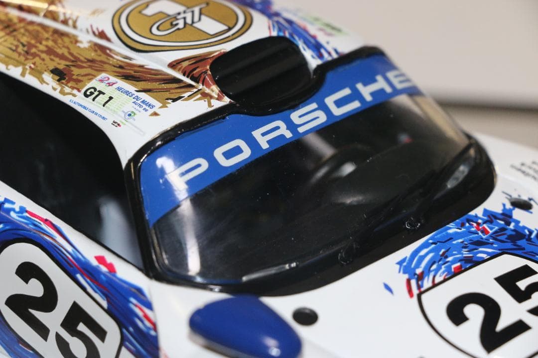 貴重　ANSON RACING製 ポルシェ９１１ＧＴ１　１／１８　中古品