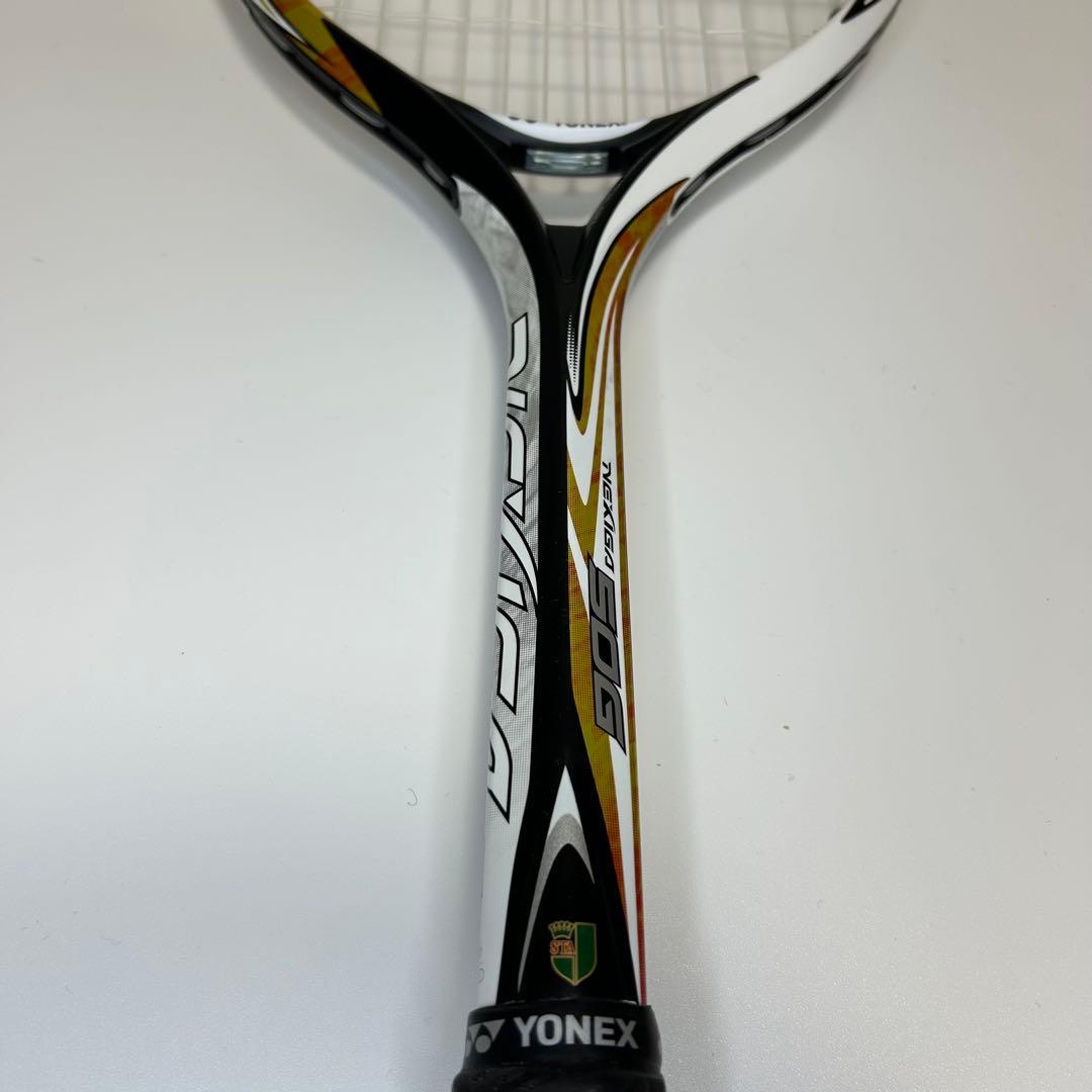 【極美品】ヨネックスYONEX ネクシーガNEXIGA 50G 軟式ソフトテニス
