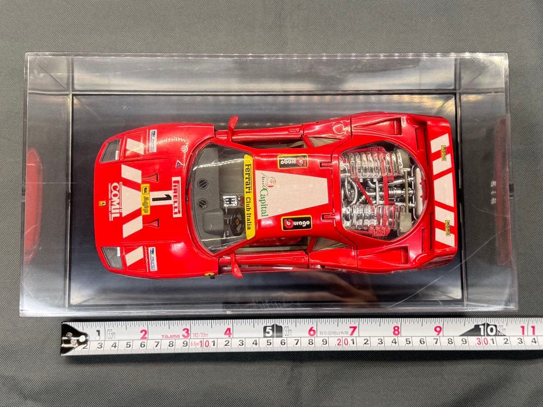 Ferrari F40 1/18スケール ミニカー