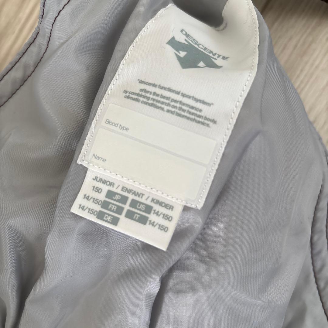 【美品】DESCENTE ＊ 子供用スキーウェア サイズ150 ヒートナビ