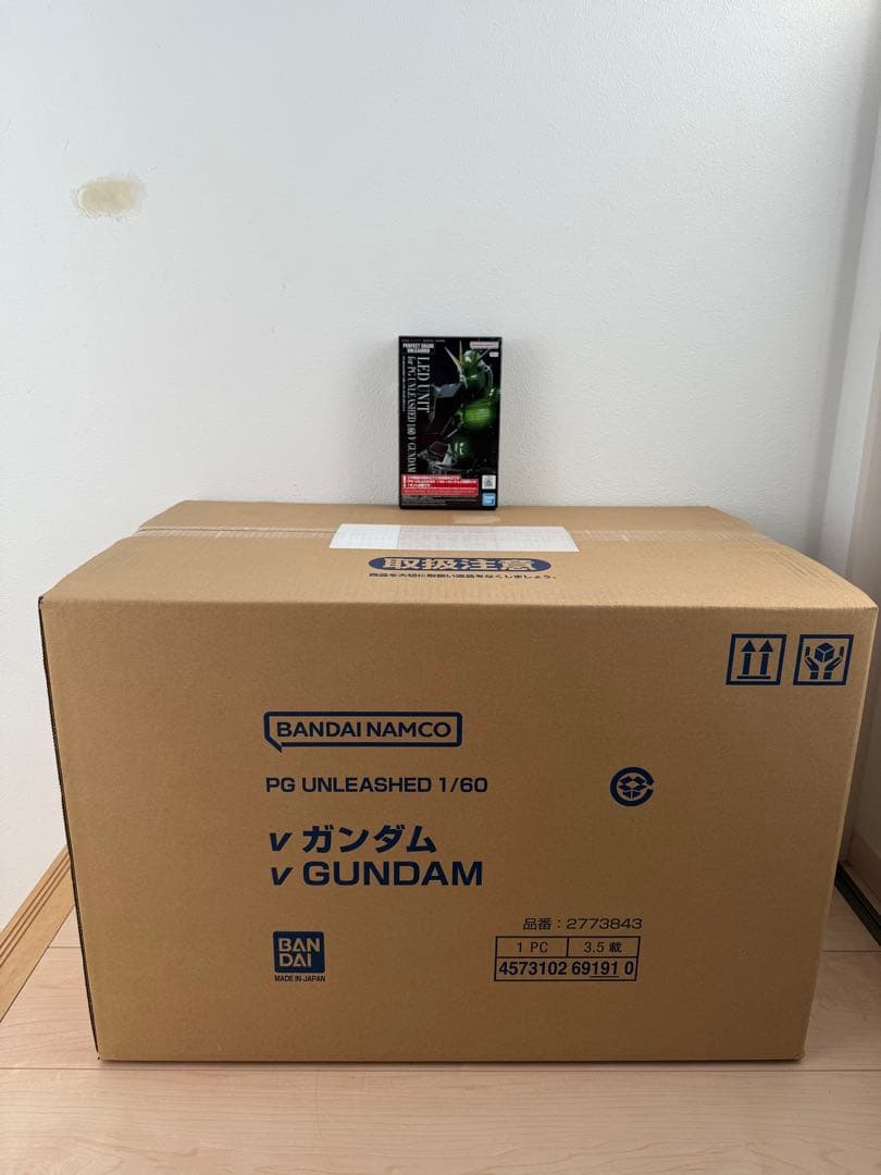 新品 PG UNLEASHED 1／60 逆襲のシャア νガンダム