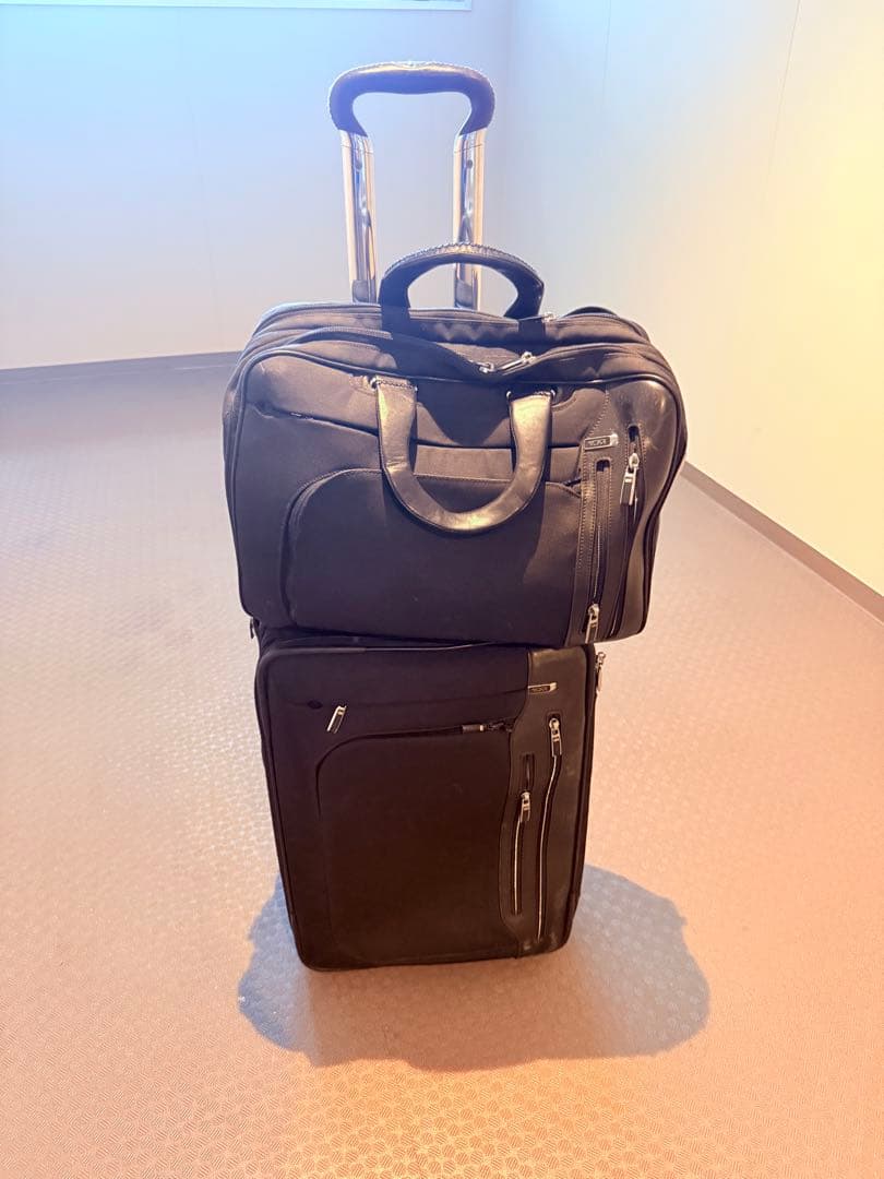 【機内持ち込み可】TUMI ARRIVE ハイエンドキャリーケース　ブラック