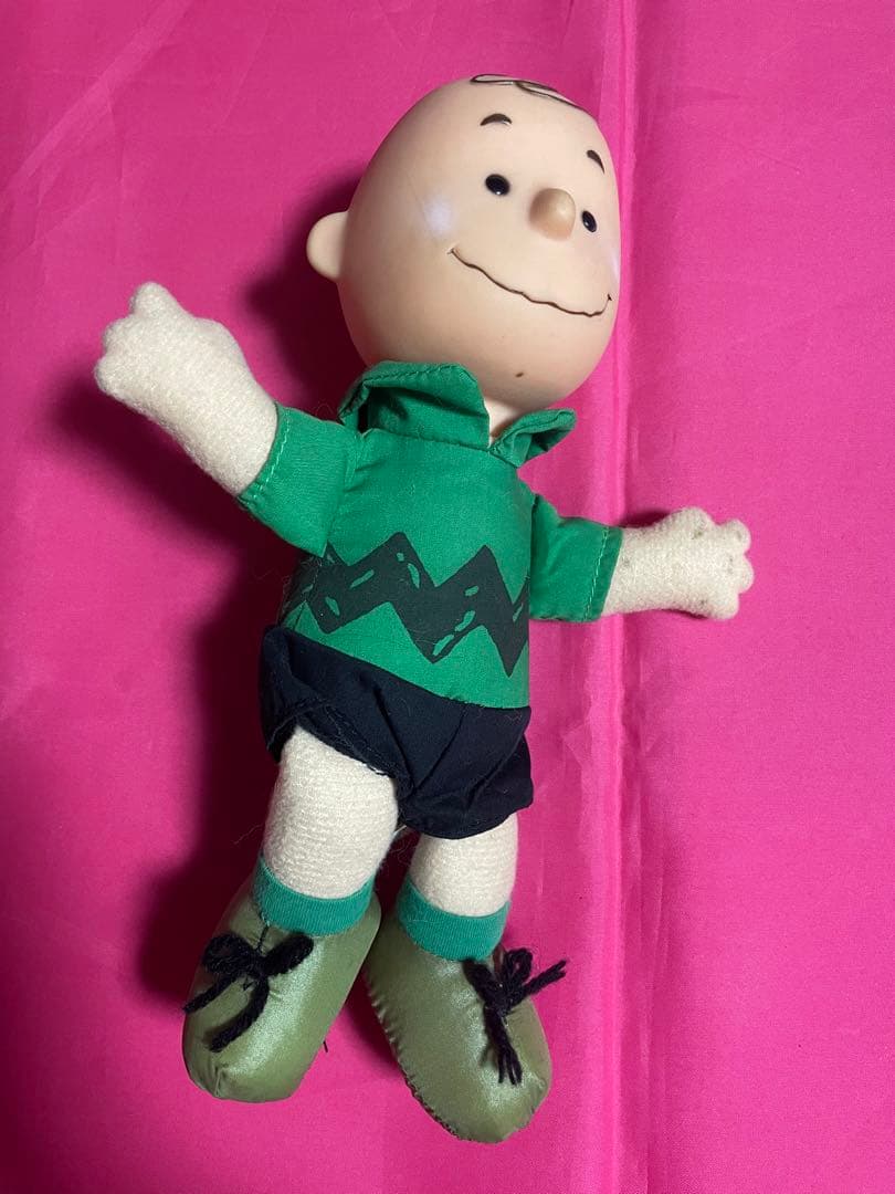 PEANUTS ぬいぐるみスヌーピーウッドストックチャーリーブラウンルーシー