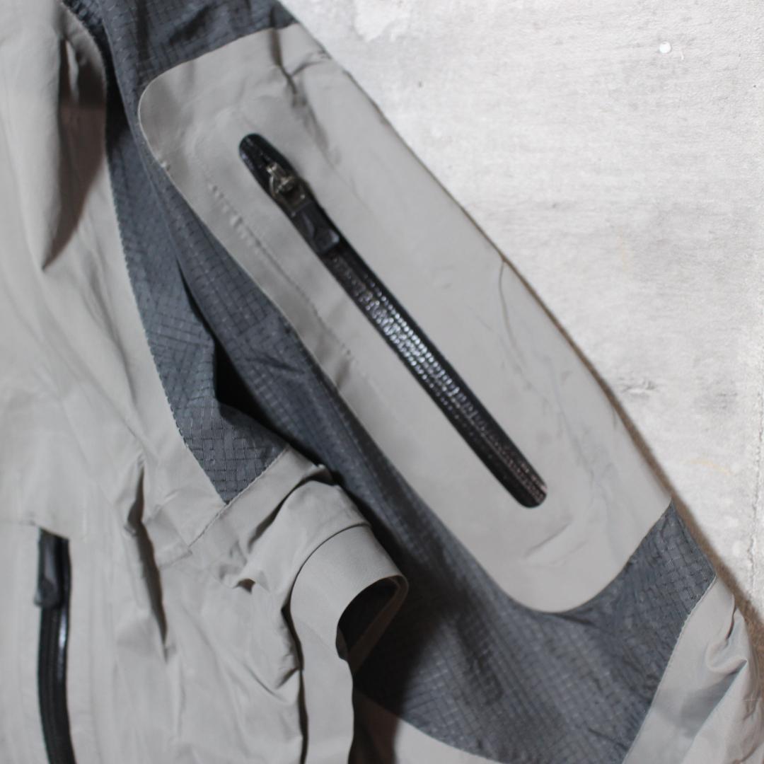 【極美品 上位モデル】高機能 チタニウム【M】Columbia スノージャケット