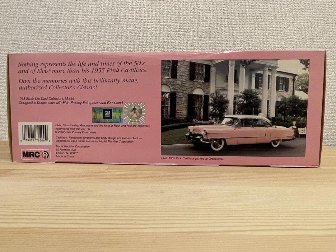 エルビスプレスリー1955年型ピンクキャデラックを忠実に再現したＭＲＣ製1/18