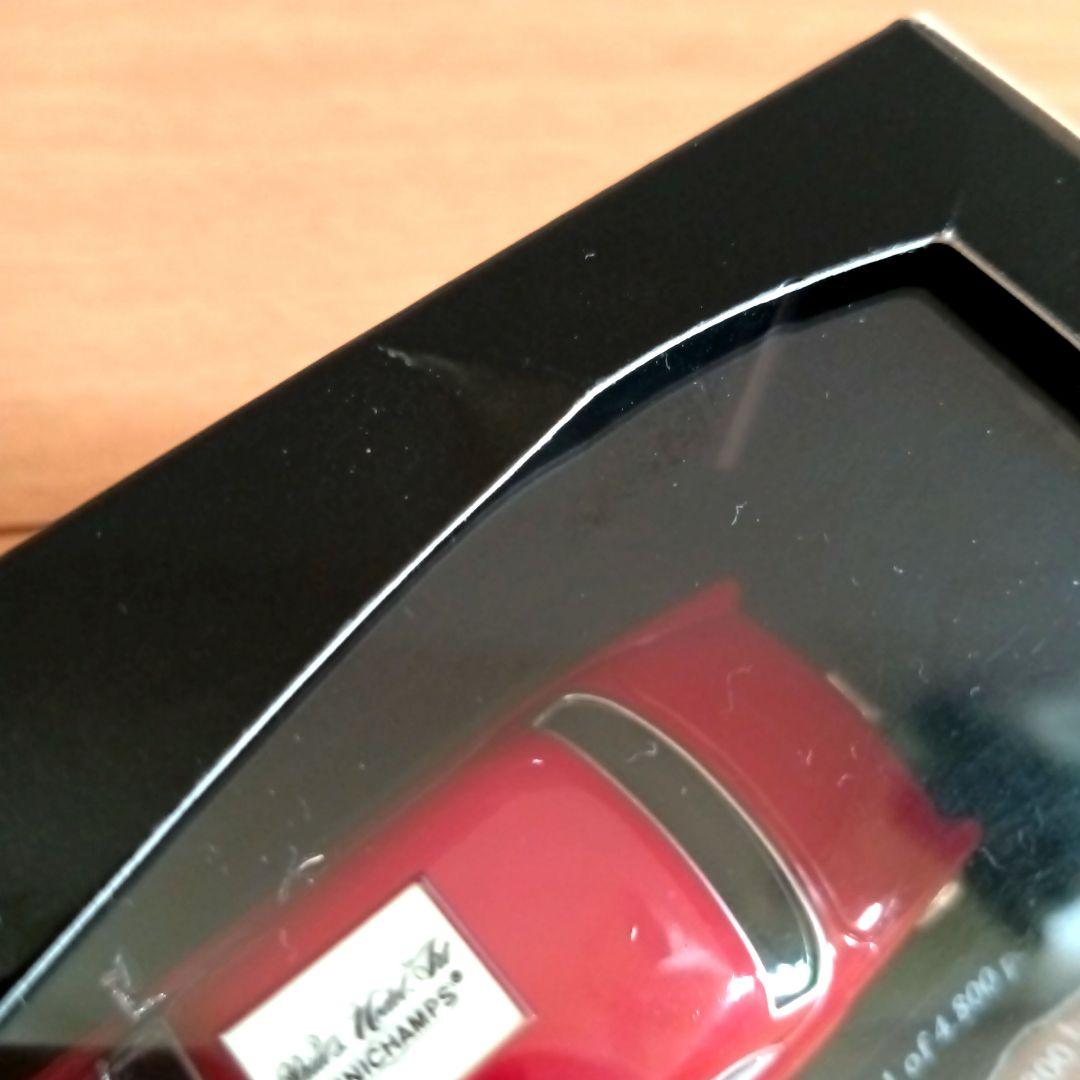 MINICHAMPS✪Volvo 121 レッド1:43