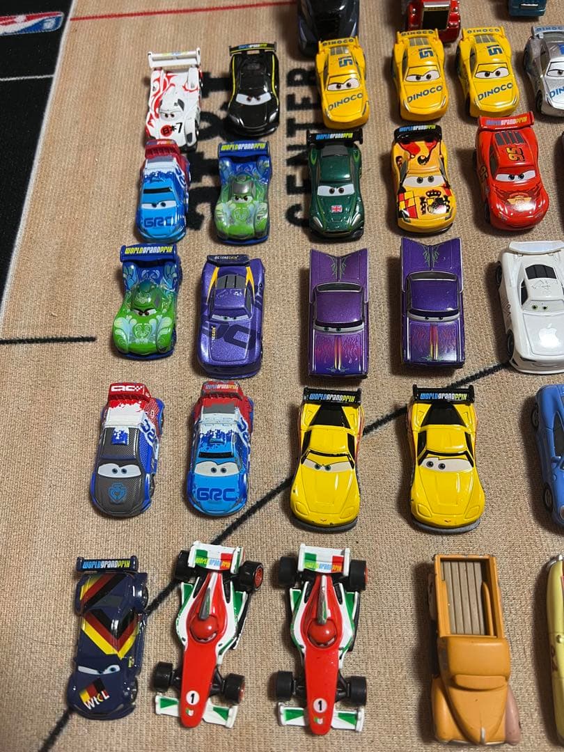 カーズ ミニカー トミカ　88台セット
