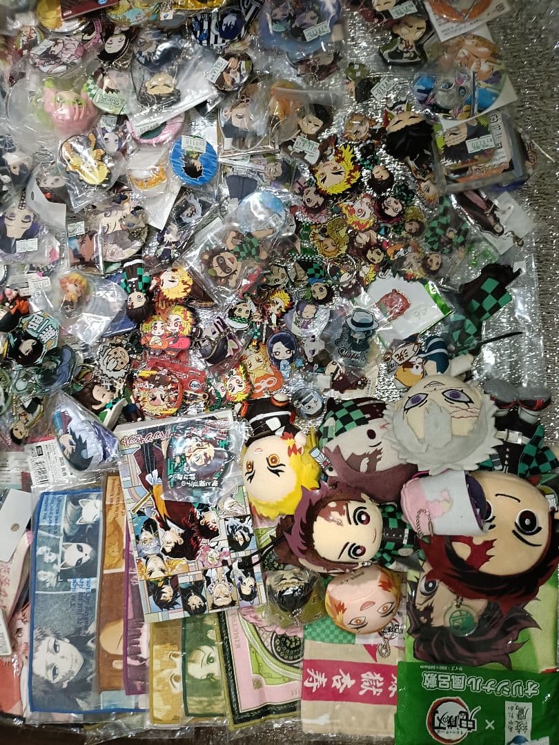 【ジャンク品】鬼滅の刃 グッズ 300個前後