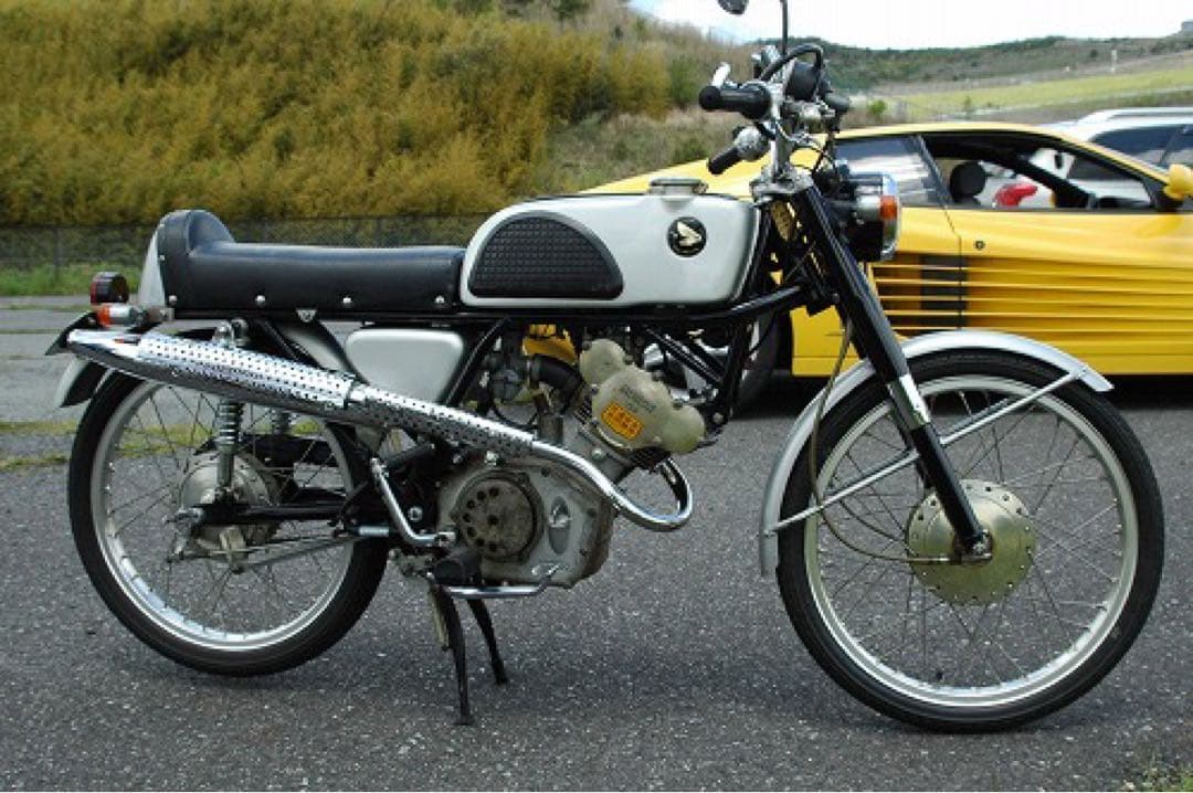 価格変更 1/10 エブロ ホンダCR110 street 1962絶版未展示品