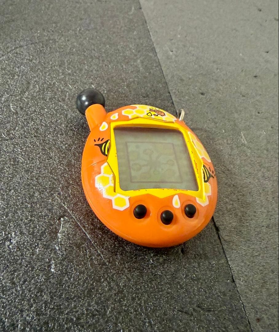 超じんせーエンジョイ！たまごっちプラス　ハチミツおれんじ