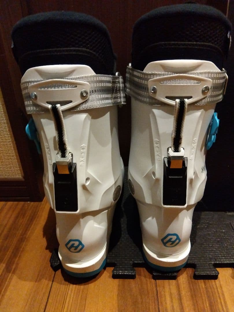 超美品【ハイエンド】SALOMON レディース スキーセット メンテ・WAX済✔