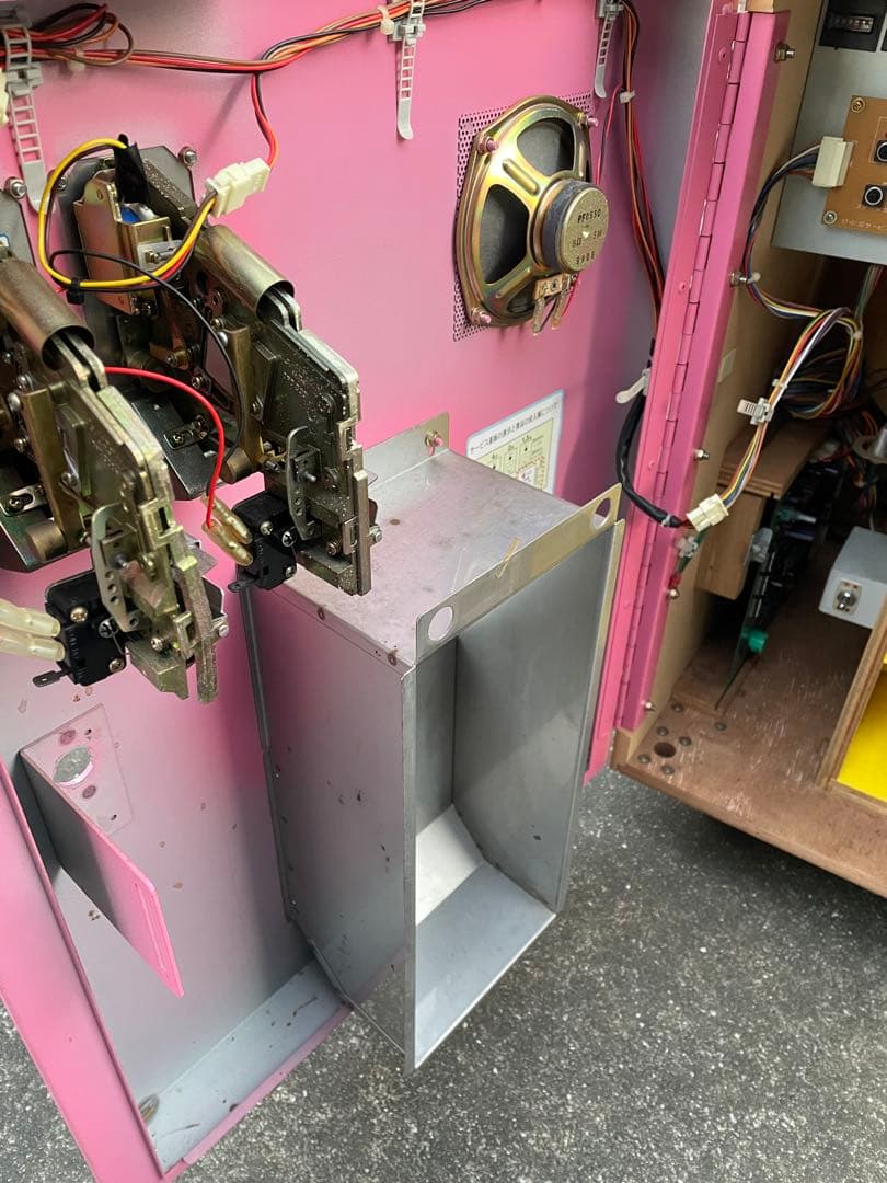 スタンス ねらってカモンちゃん プライズ機 ゲームコーナーに