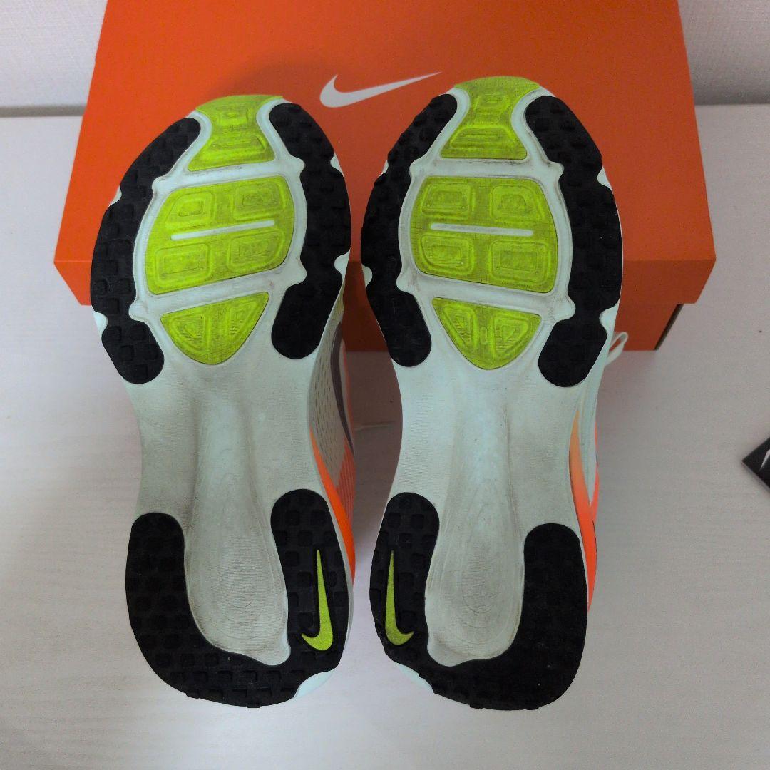 Nike　Zoom Vomero 18 (ボメロ18)HM6803-300