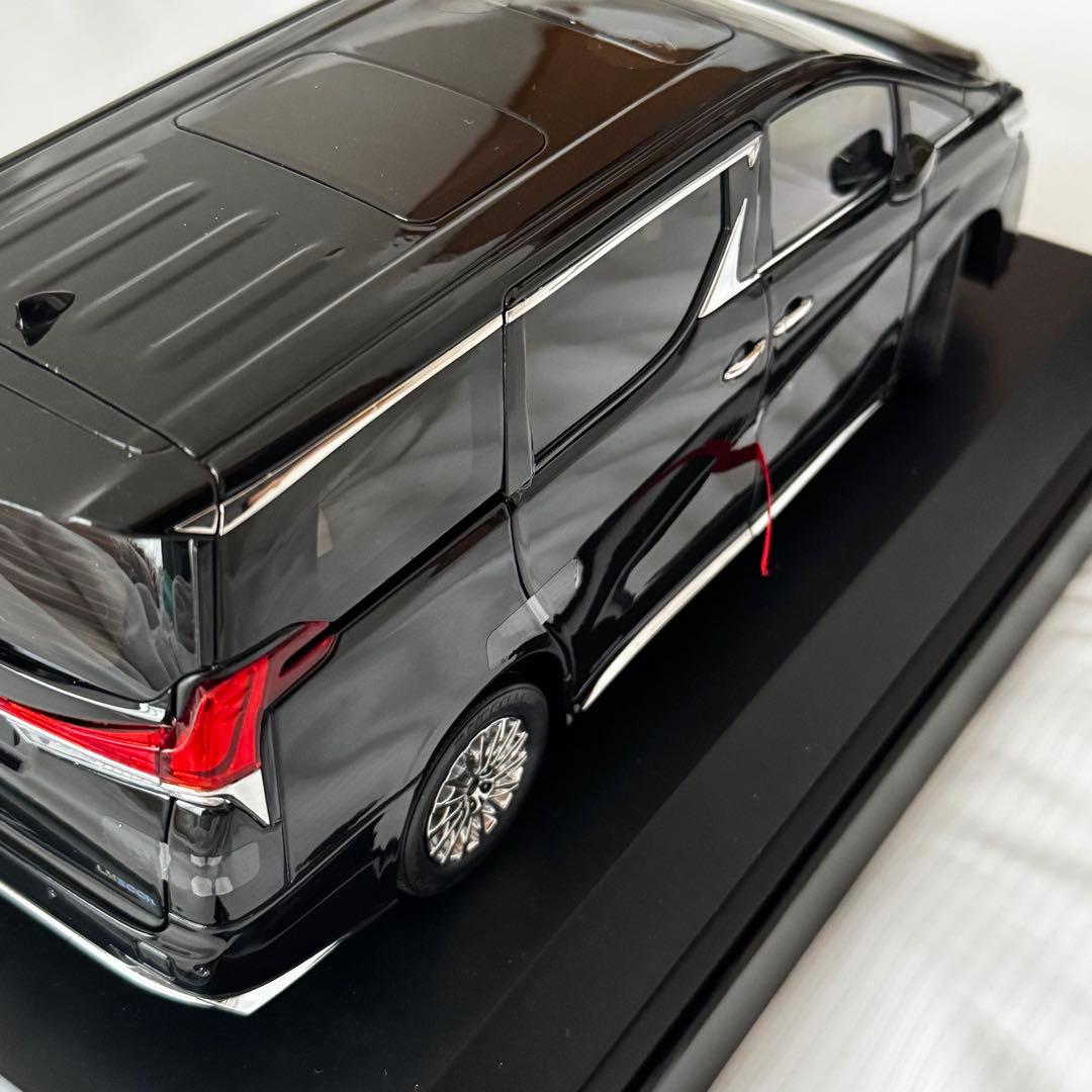 正規品 ＊ レア　初代　レクサスLM　LEXUS 純正 1/18 希少