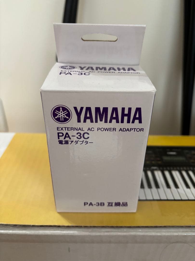 Yamaha PSR-E273 キーボード　電源コード付き