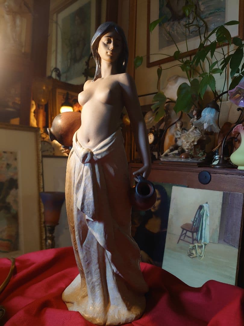 LLADRO Water Girl　リヤドロ 水差しを持つ女 グレス