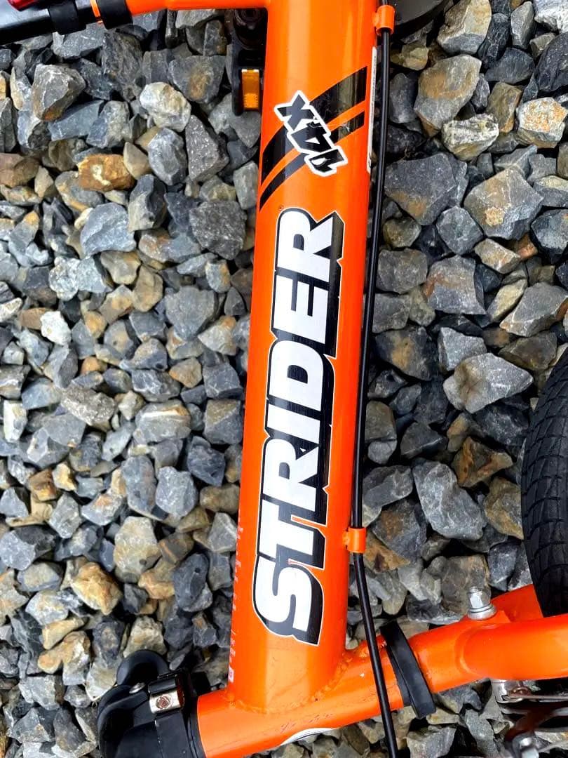 STRIDER ストライダー 14x 14インチ オレンジ キックスタンド付き