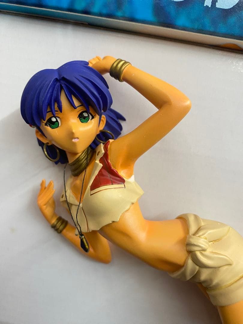 ふしぎの海のナディア　艦内服フィギュア　AIZU