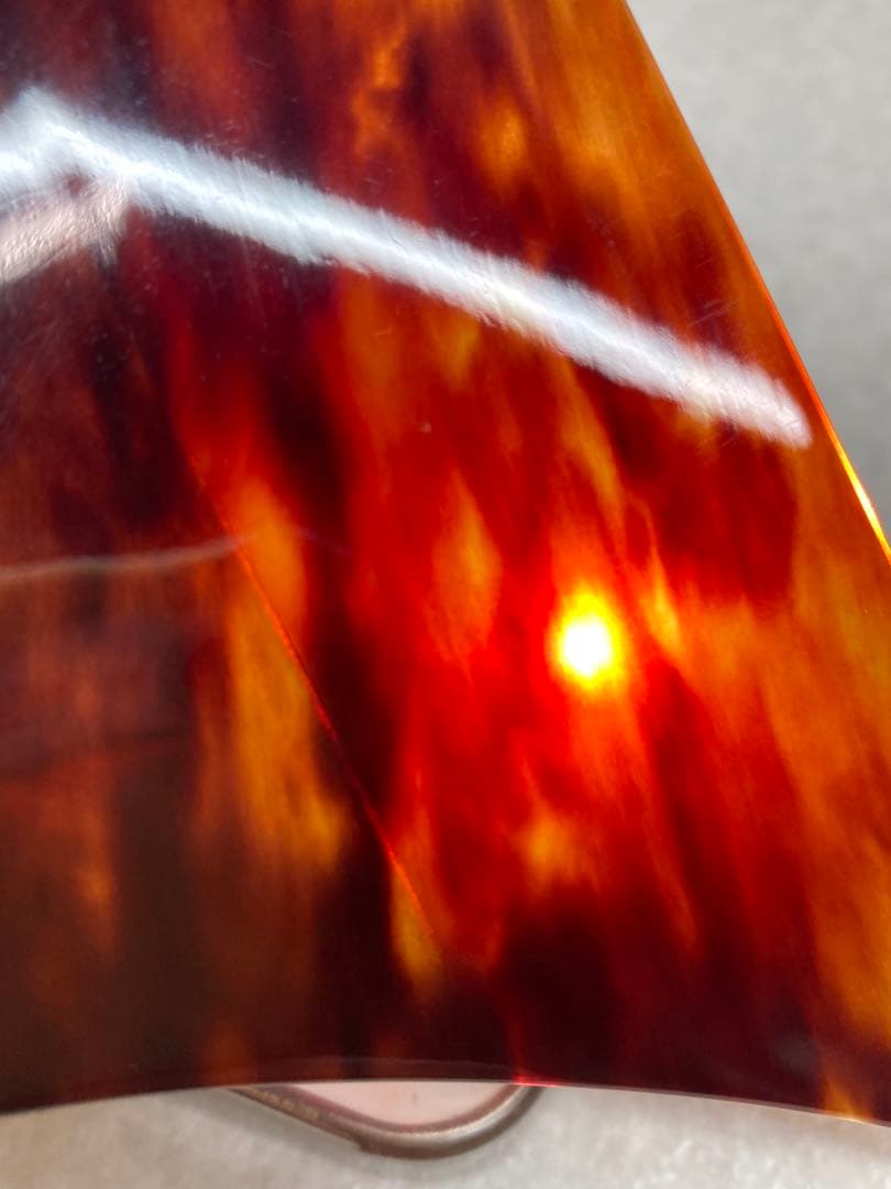 津軽三味線 特上レベル 大きめ 一枚甲 本鼈甲 撥 幅約14cm べっ甲 高級品