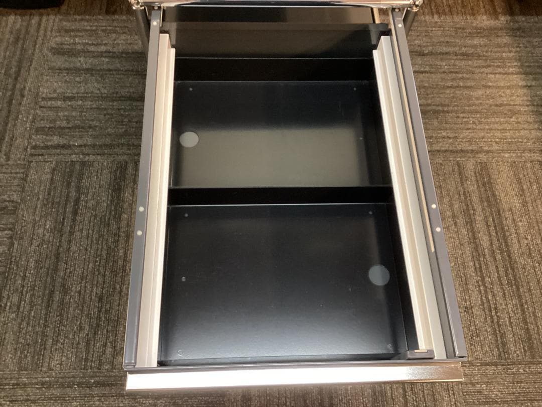 鍵付き　USMハラー　ロールボーイ　２段　デスクワゴン　アントラサイト　A