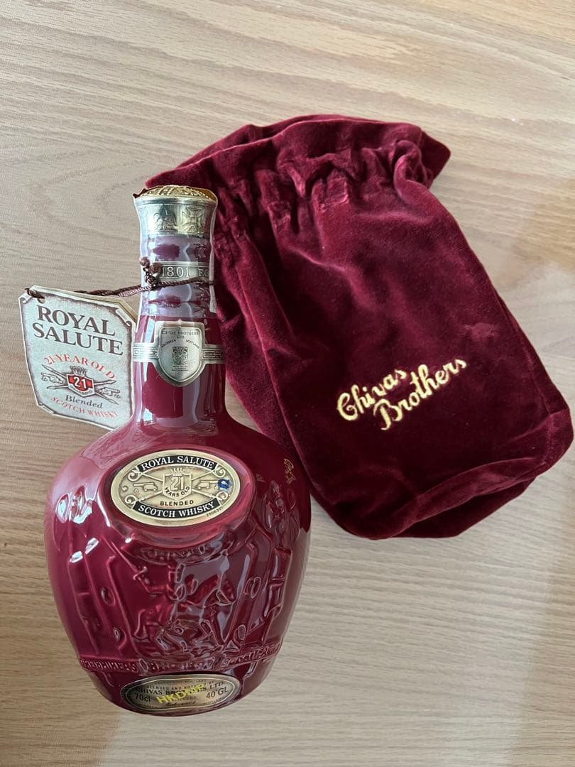 Chivas Brothers 700ml ウイスキー 陶器ボトル