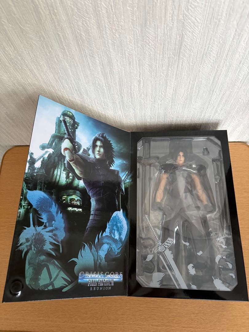 クライシスコア ファイナルファンタジーⅦ リユニオン ヒーローエディション