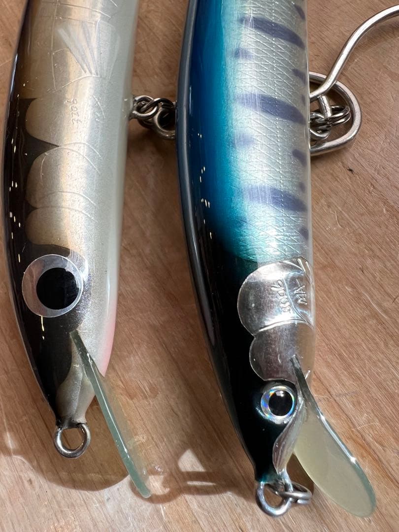 ビッグトラウトルアー 魚じゃらし工房 saburou140&140B