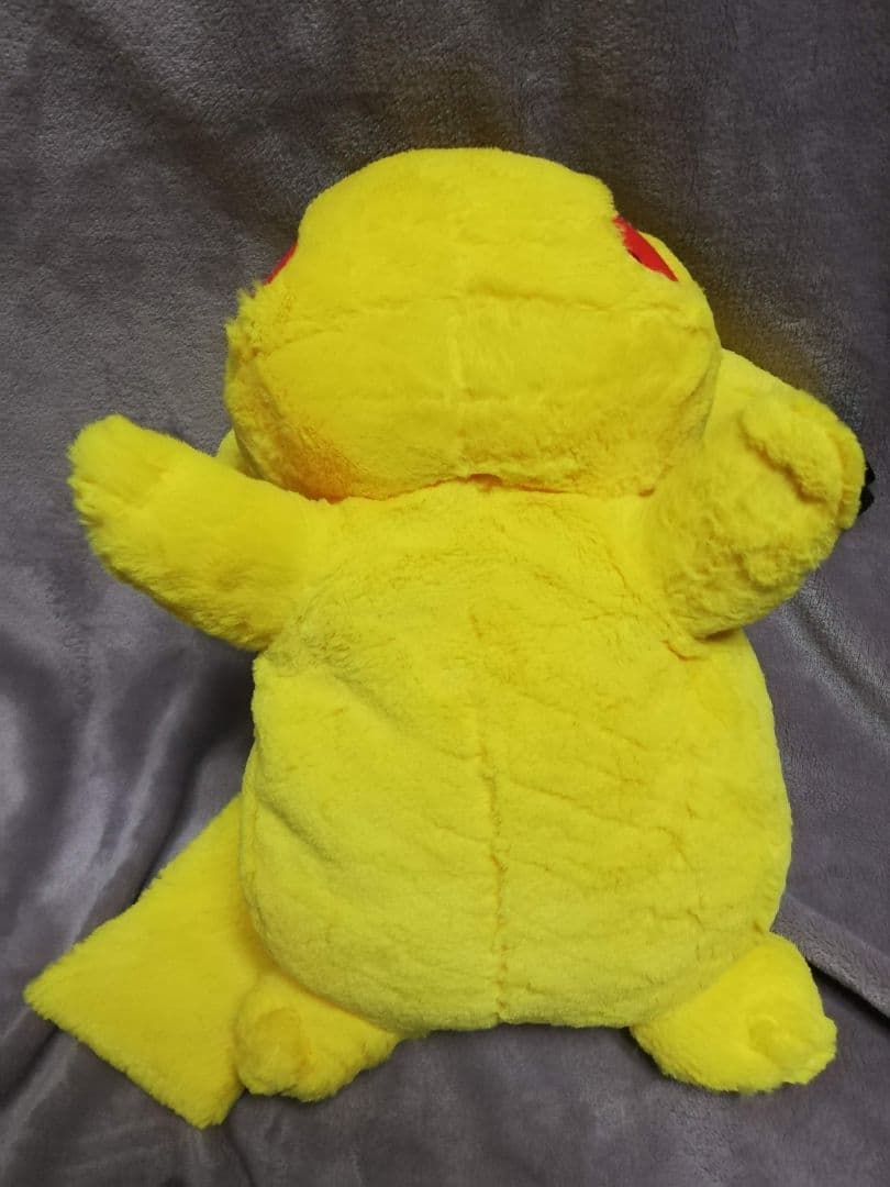 ポケモンセンター限定 2010年　くったりピカチュウ ぬいぐるみ 大