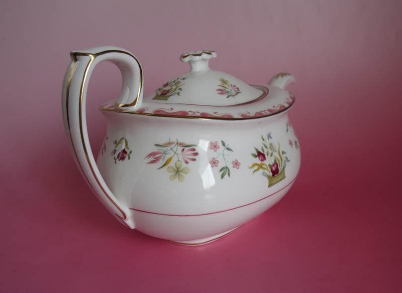 ウェッジウッド ビアンカ ラージ　ティーポット 英国製 容量1200m 2471