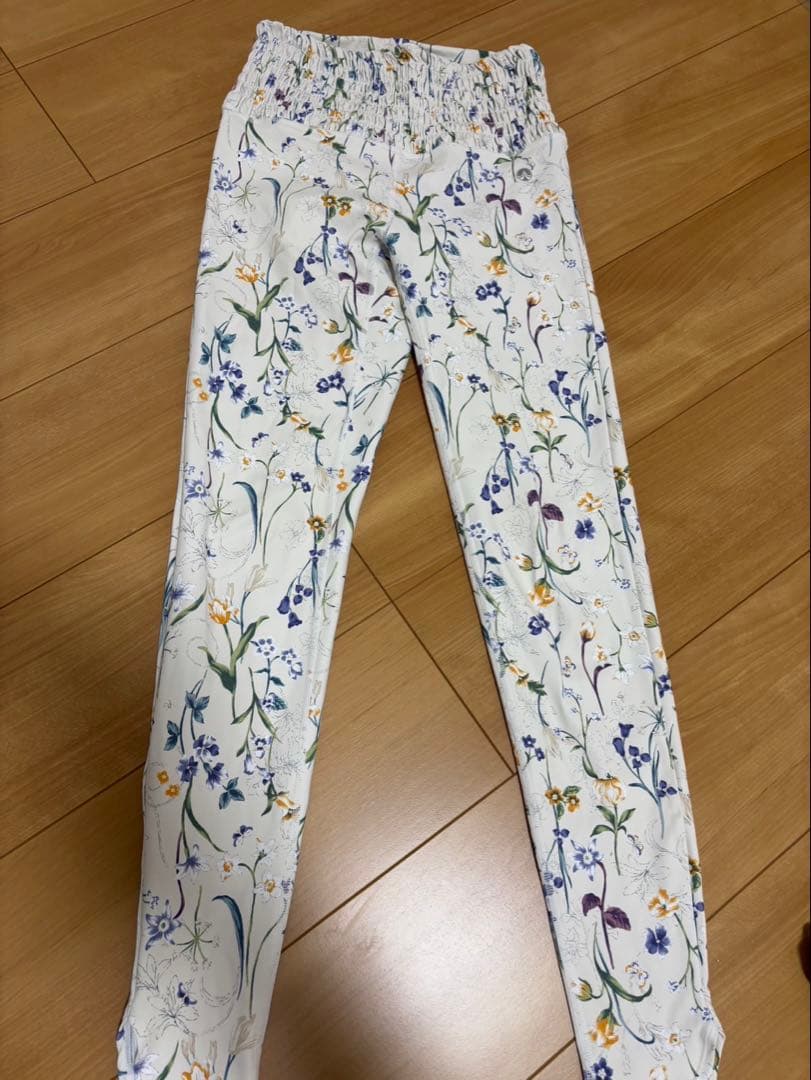 sukala スカーラ ヨガウェア 上下セットボタニカルウエアブラトップレギンス