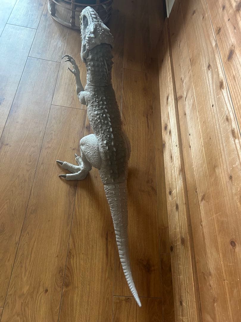 【プレミア】ジュラシックワールド スーパービッグ!T-レックス 全長約90cm